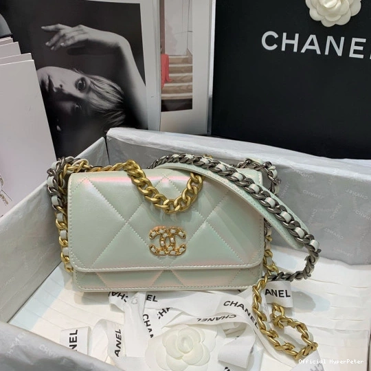 HyperPeter WALLET CHANEL19 ON CHAIN 0815